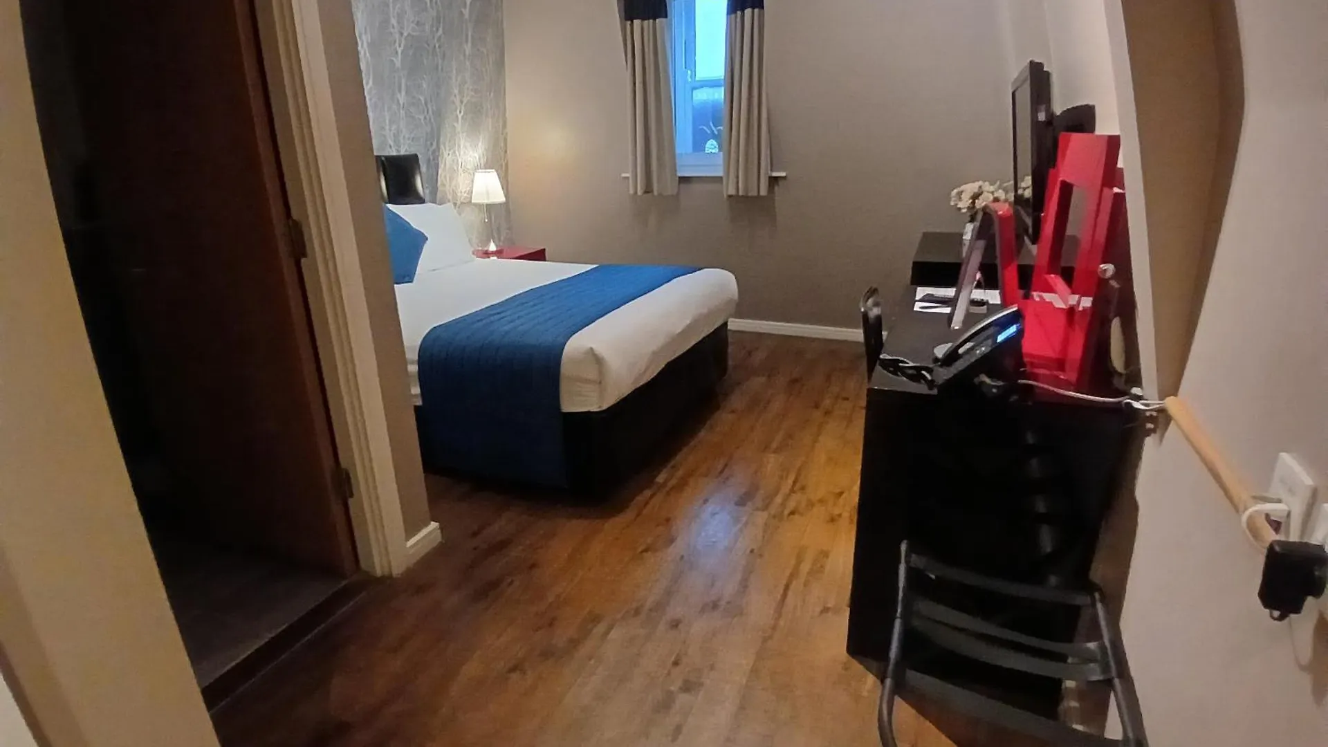 The Royal Hotel Cardiff 4*,  United Kingdom
