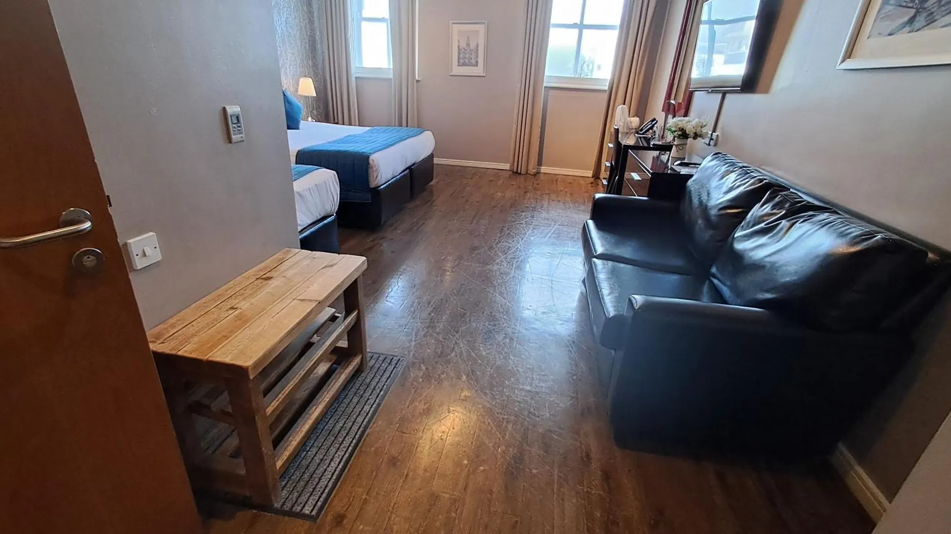 The Royal Hotel Cardiff 4*,  United Kingdom
