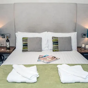 Apartamento Base Serviced - Road Chester
